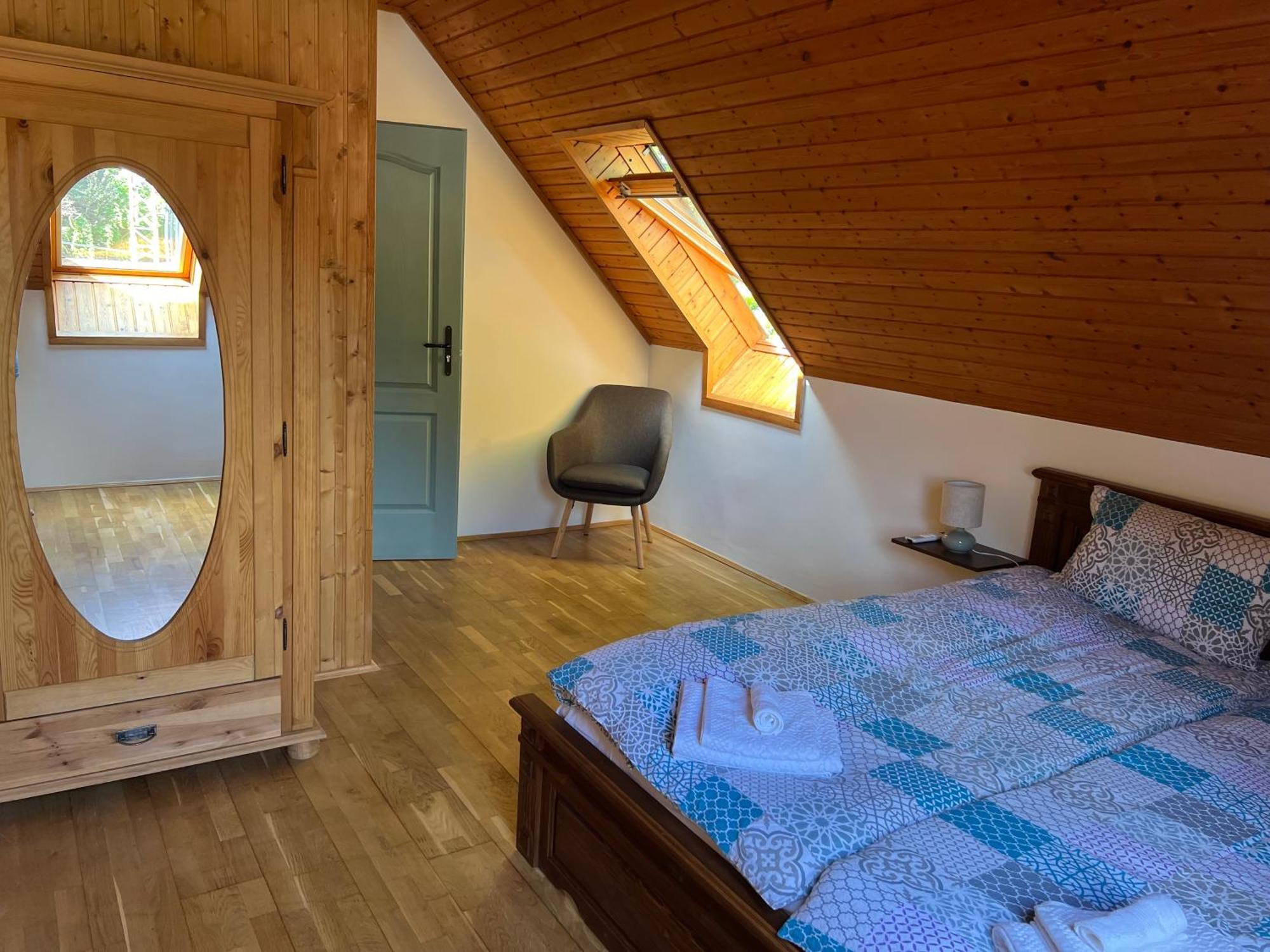 Bor Es Kenyer Hotell Hegymagas Exteriör bild